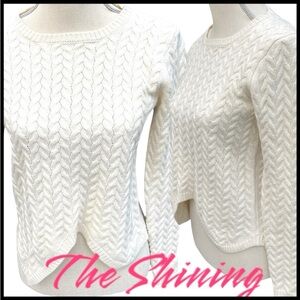 The Shining Off White Wool Cable Knit Crewneck Asymmetric Hem Crop Sweater (S)